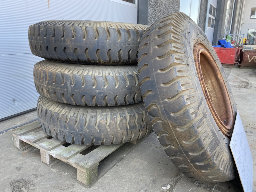 10.00x20 te koop bij Jaap Verboon