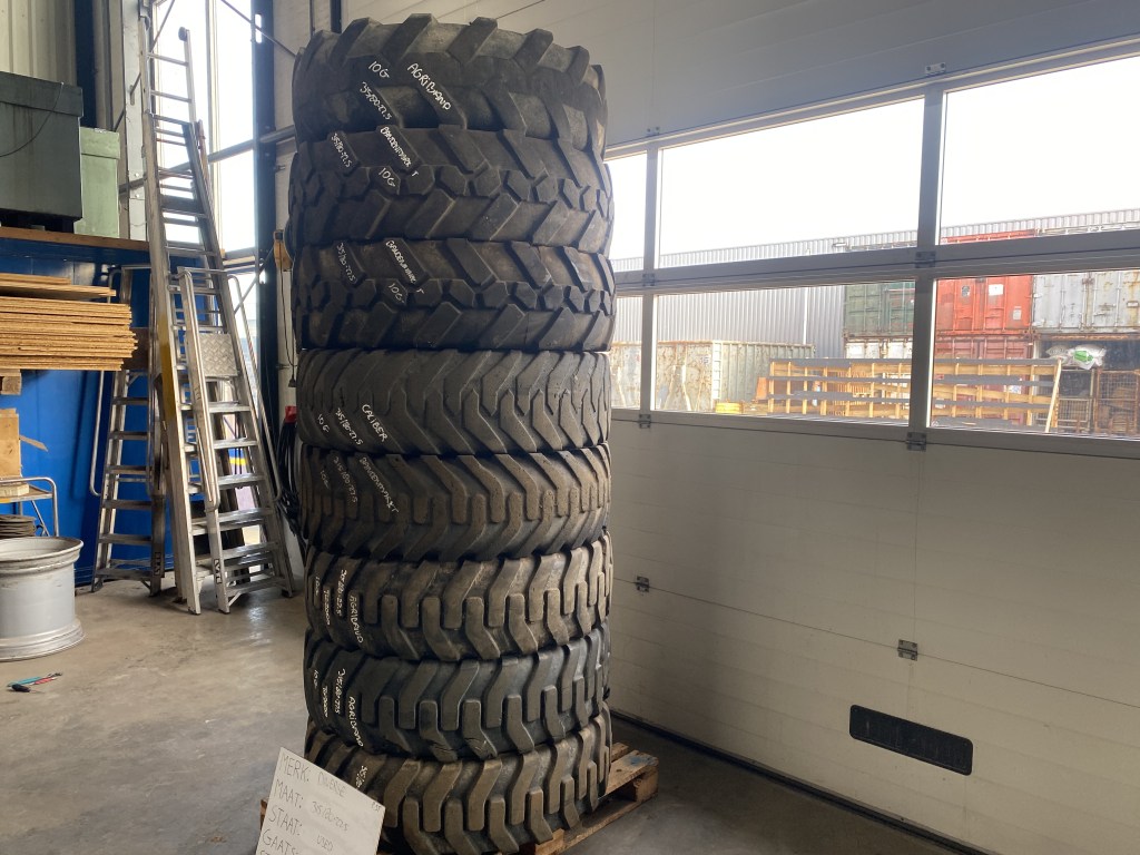 315/80-22.5 te koop bij Jaap Verboon