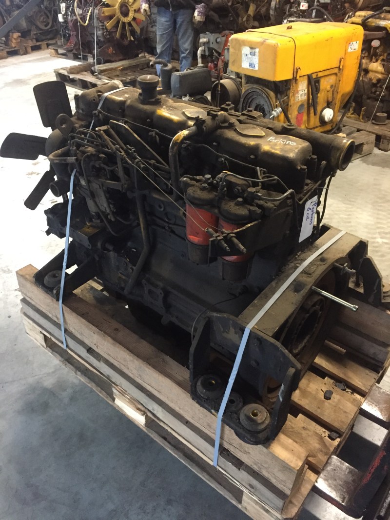 6 cilinder Perkins dieselmotor te koop bij Jaap Verboon