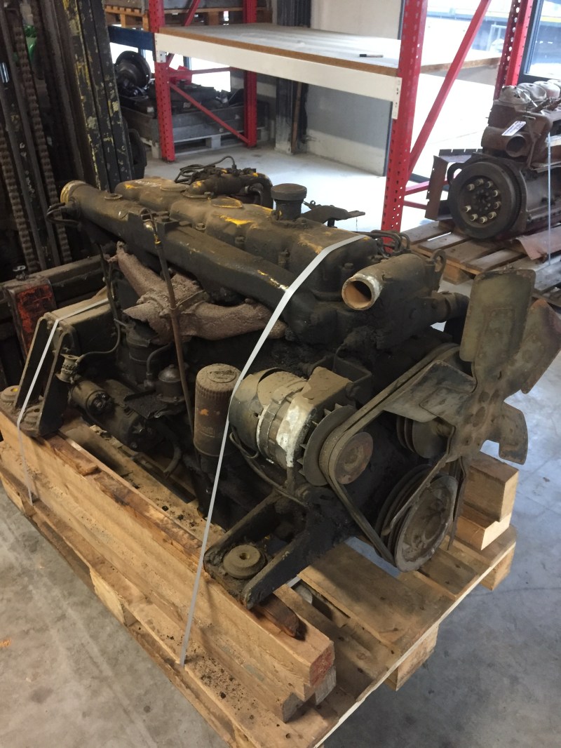6 cilinder Perkins dieselmotor te koop bij Jaap Verboon