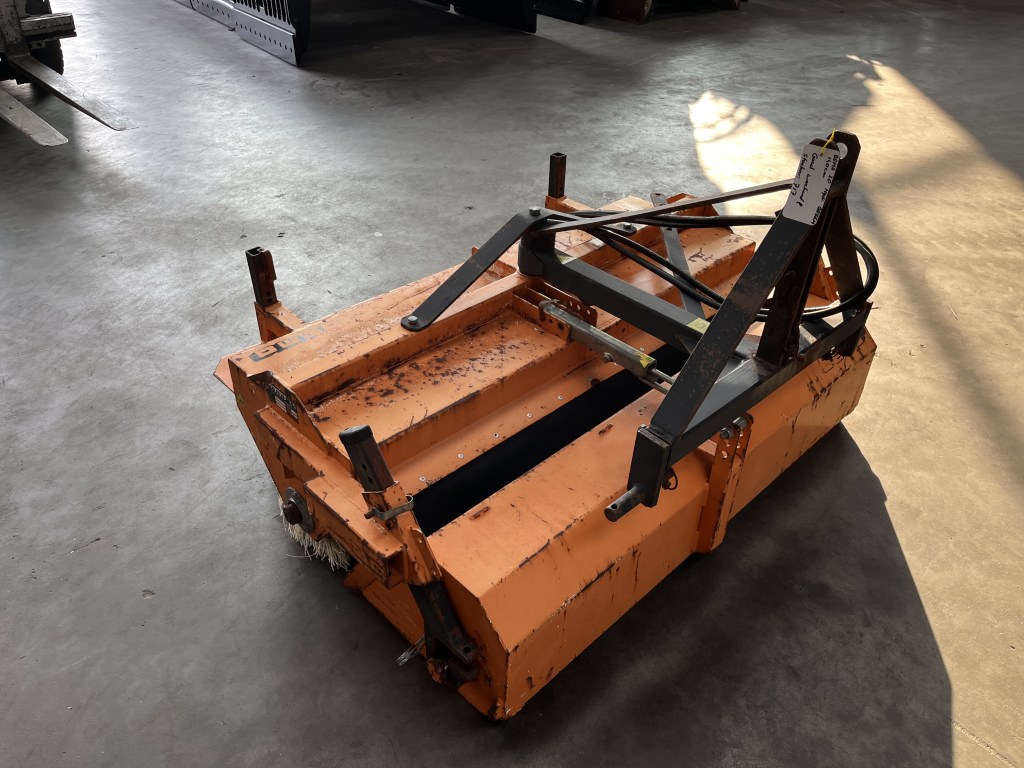 Bema 20 hydraulische veegbezem te koop bij Jaap Verboon