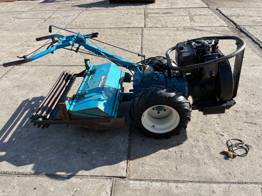 Bertolini 12pk frees machine te koop bij Jaap Verboon