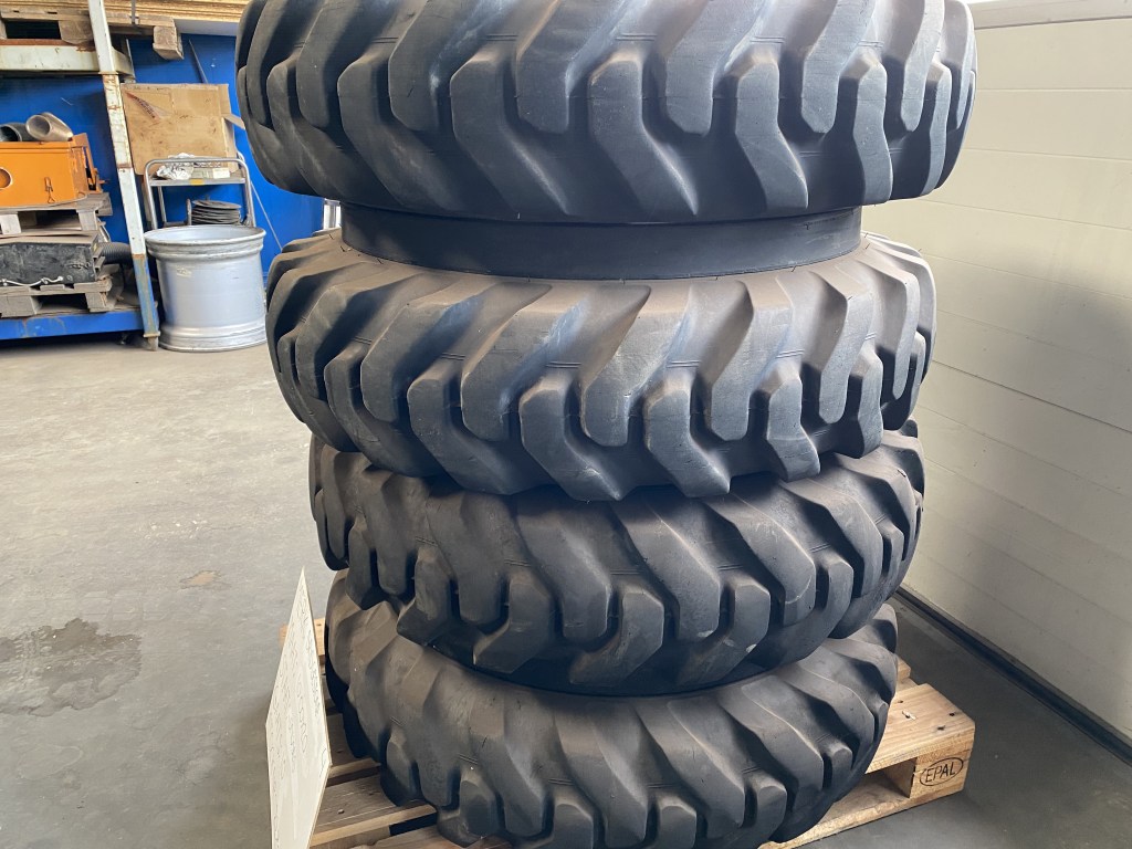 Bridgestone 10.00x20 te koop bij Jaap Verboon