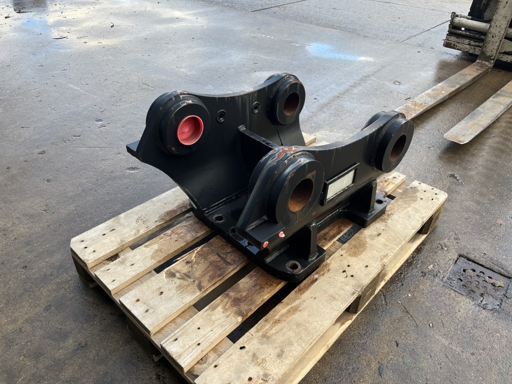 Caterpillar adapterplate SKP te koop bij Jaap Verboon