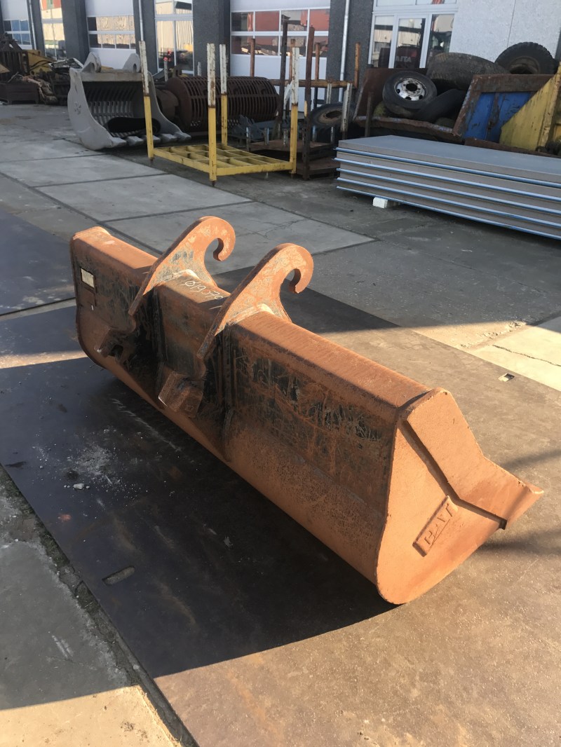 Caterpillar slotenbak 15 te koop bij Jaap Verboon