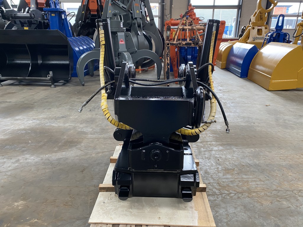 Engcon TF32 te koop bij Jaap Verboon