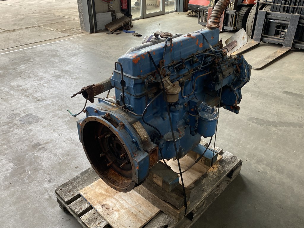 Ford 2714E te koop bij Jaap Verboon