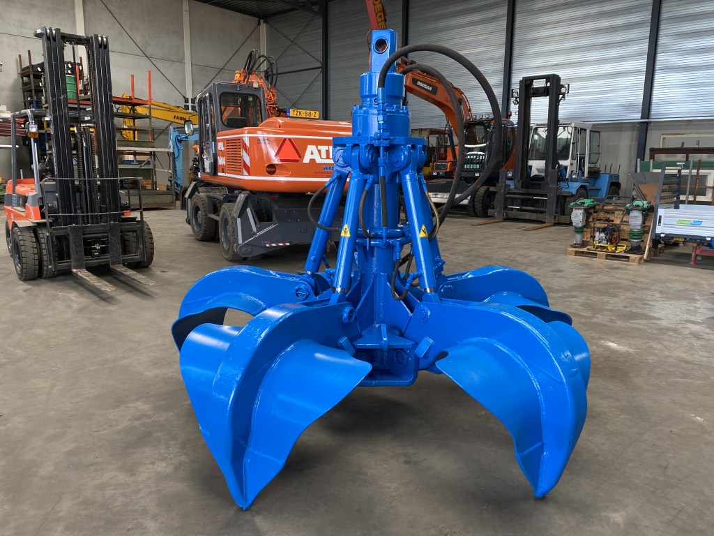 J&B 1,1m3 te koop bij Jaap Verboon