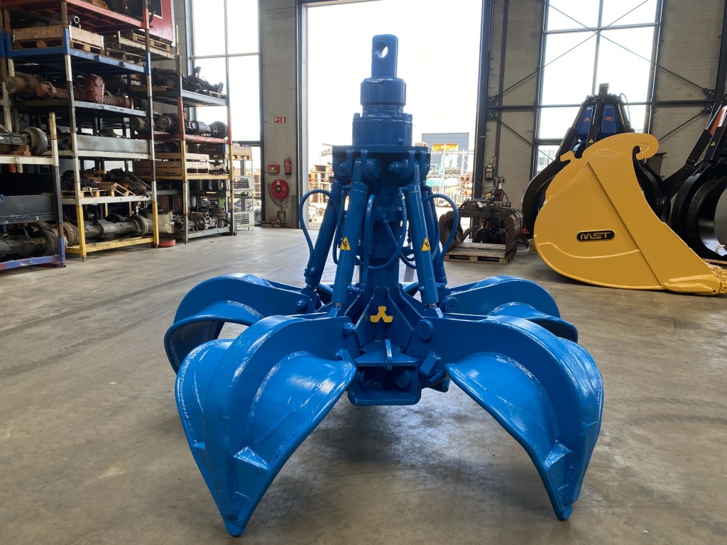 J&B 1,1m3 te koop bij Jaap Verboon