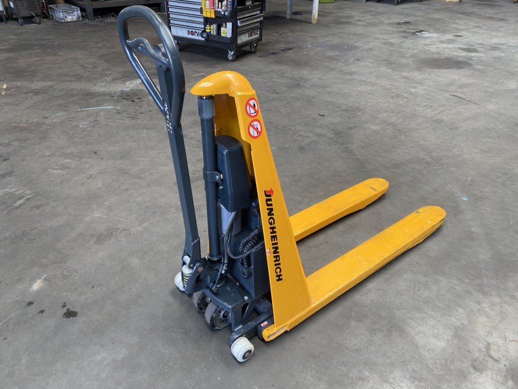 Jungheinrich schaarhefwagen te koop bij Jaap Verboon