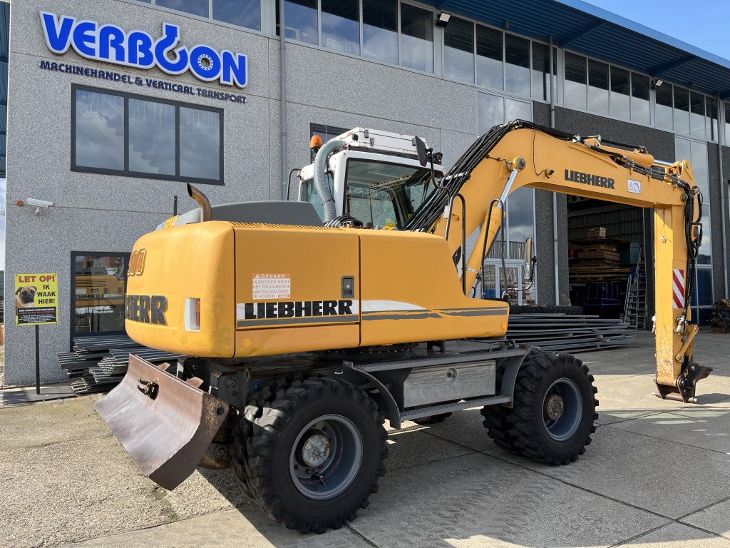 Liebherr A900 C 2003 te koop bij Jaap Verboon