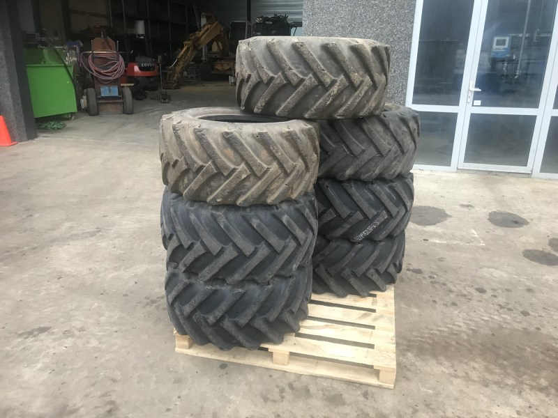 Shovel banden 15.0/55-17 te koop bij Jaap Verboon