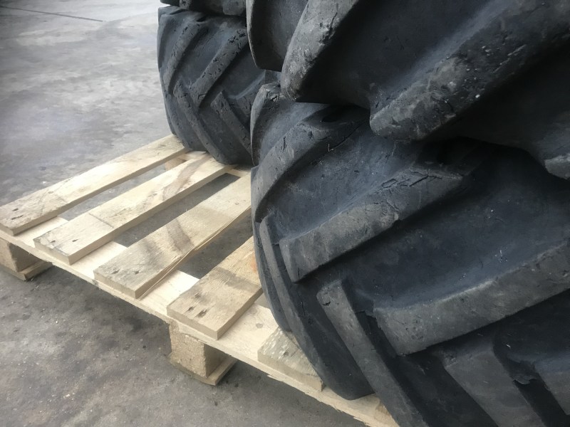 Shovel banden 15.0/55-17 te koop bij Jaap Verboon