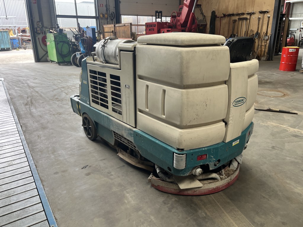 Tennant 8210 te koop bij Jaap Verboon