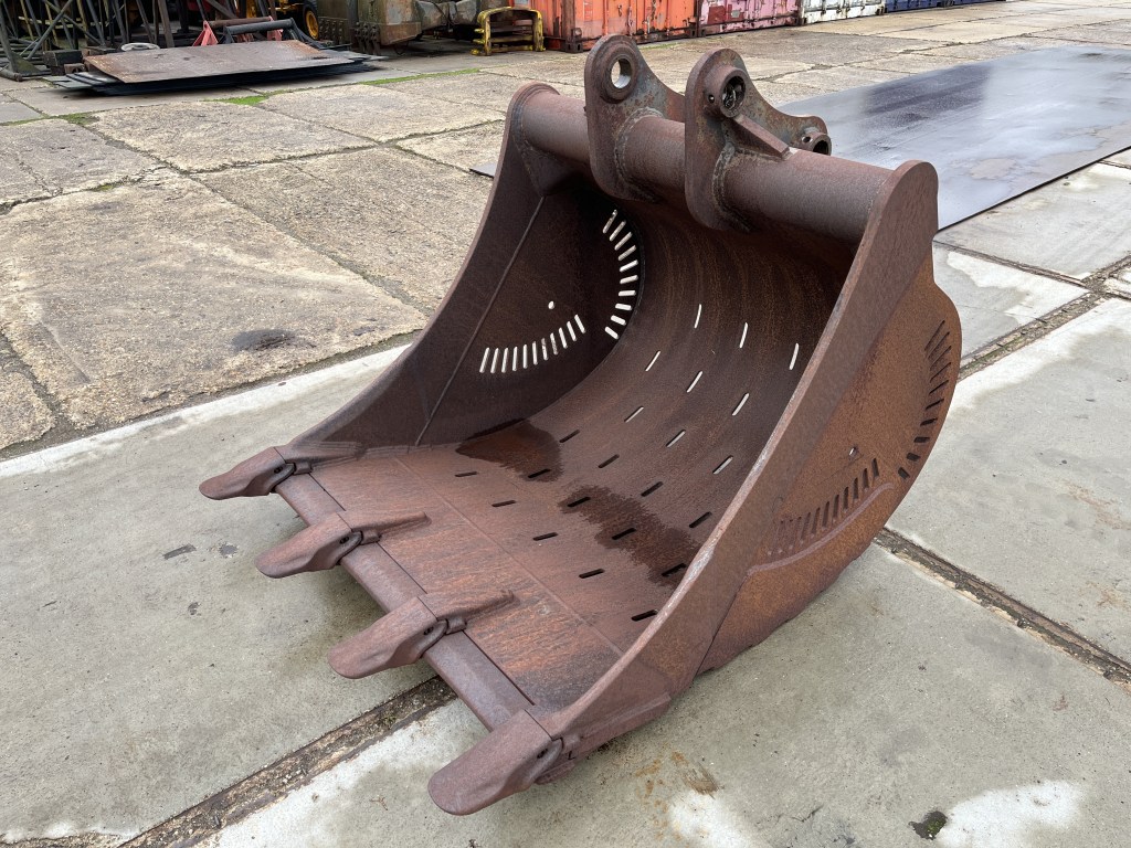 Volvo Teeth Bucket EC140 te koop bij Jaap Verboon