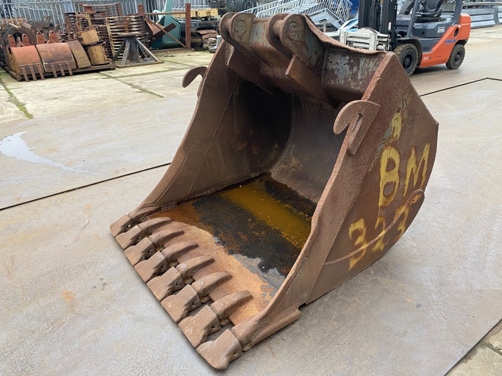 Volvo bucket te koop bij Jaap Verboon