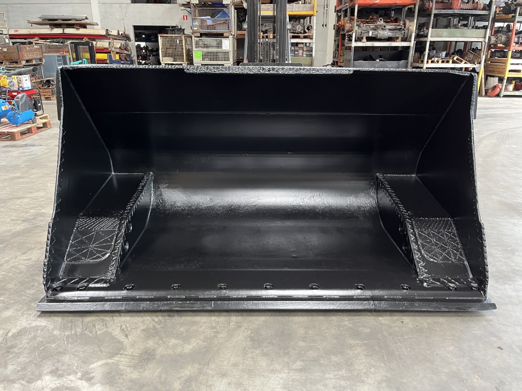 Volvo hoogkiepbak te koop bij Jaap Verboon