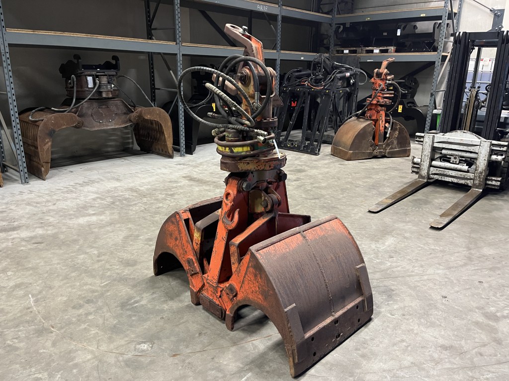 atlas e32 grapple te koop bij Jaap Verboon