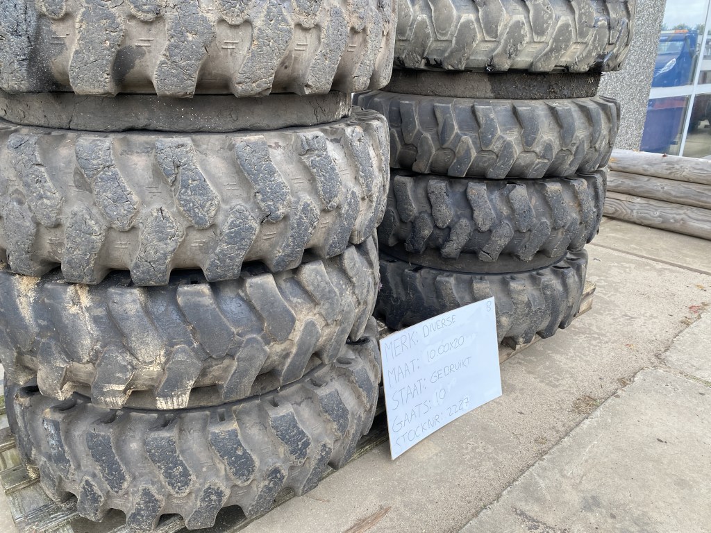 banden 1000x20 te koop bij Jaap Verboon