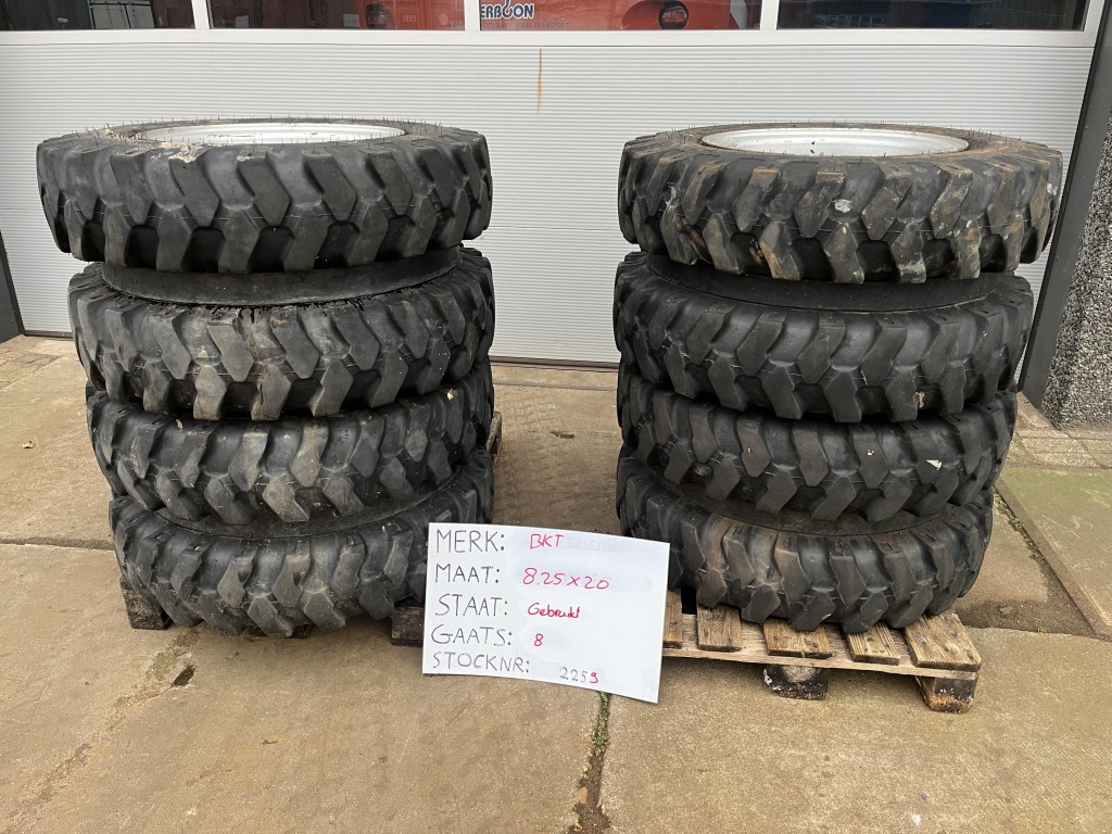 bkt 8.25x20 te koop bij Jaap Verboon