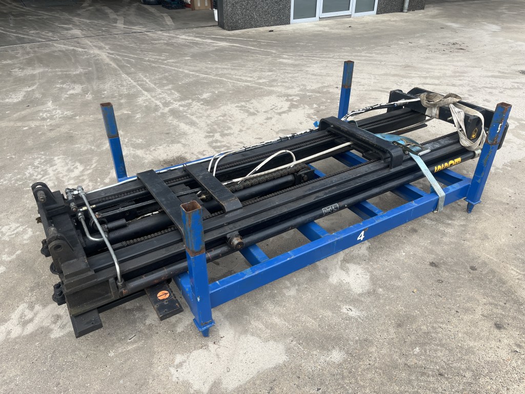 boss triplo hefmast te koop bij Jaap Verboon