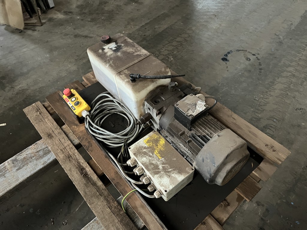 bucher hydro unit te koop bij Jaap Verboon