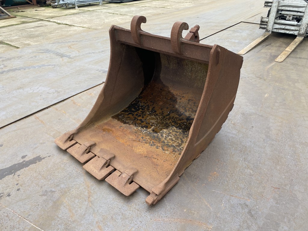 bucket b-355 te koop bij Jaap Verboon