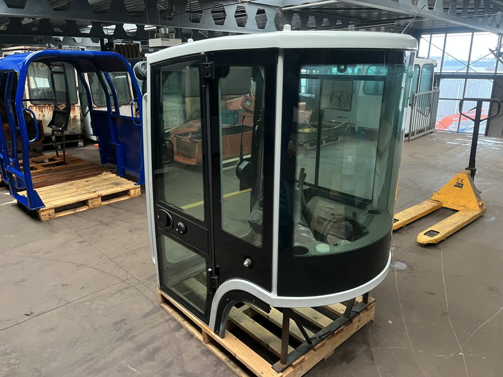 cabine IHI 14 16 18 NXT te koop bij Jaap Verboon