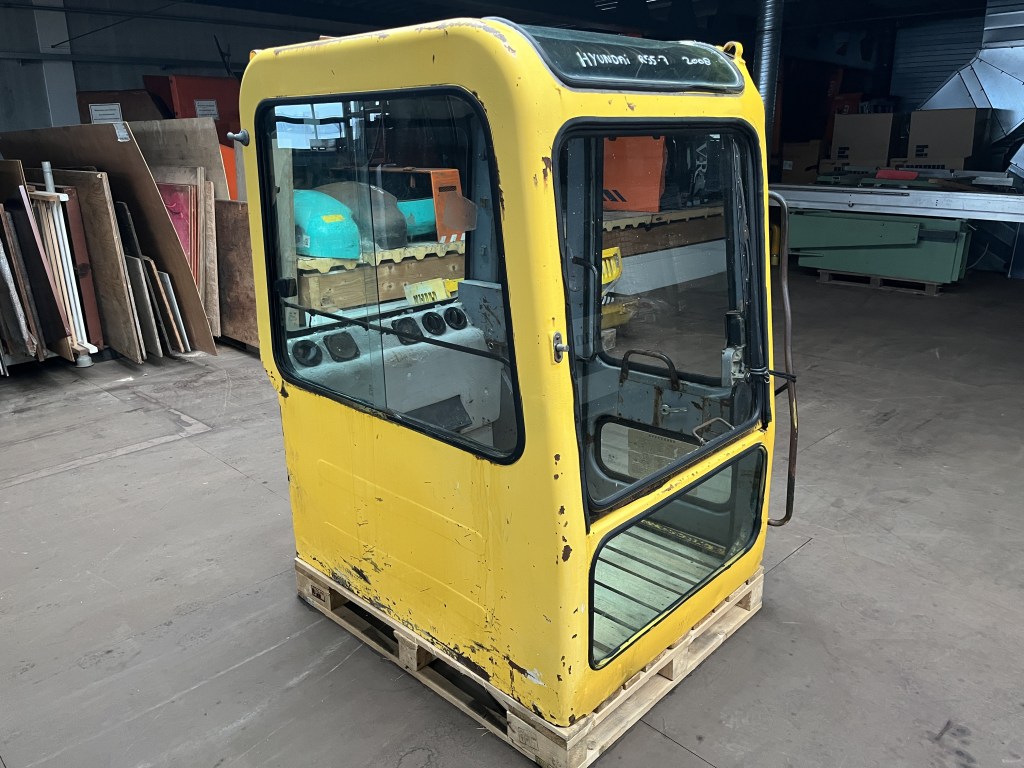 cabine hyundai te koop bij Jaap Verboon