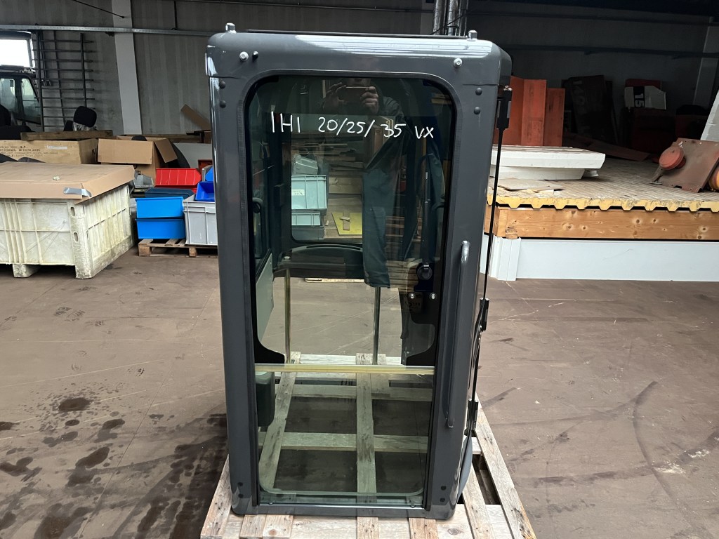 cabine ihi 20 25 35 vx te koop bij Jaap Verboon
