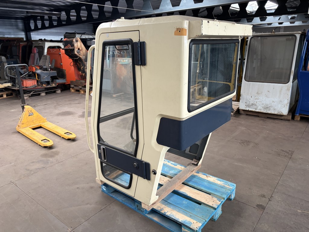 cabine ihi is g serie te koop bij Jaap Verboon