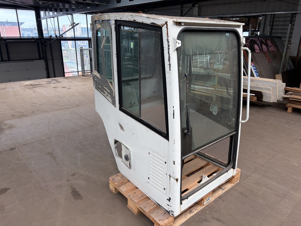 cabine ihi j 2 te koop bij Jaap Verboon