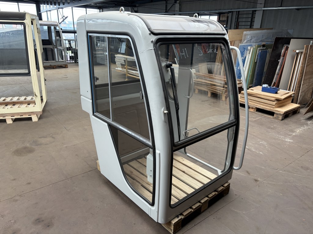cabine ihi j serie te koop bij Jaap Verboon
