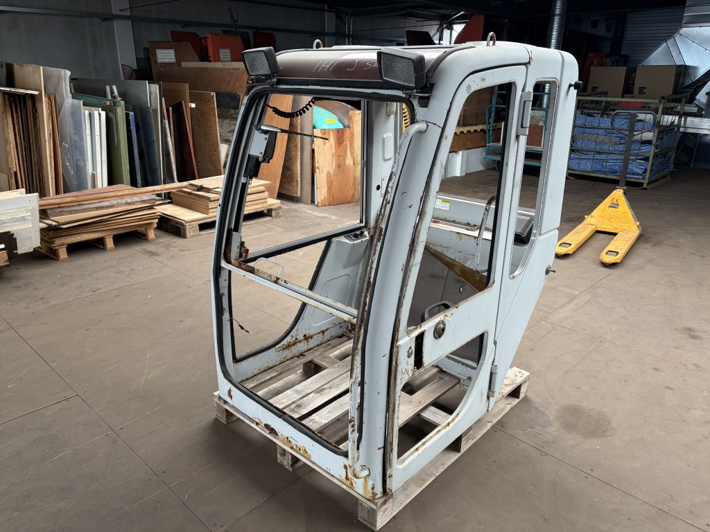cabine ihi j serie te koop bij Jaap Verboon