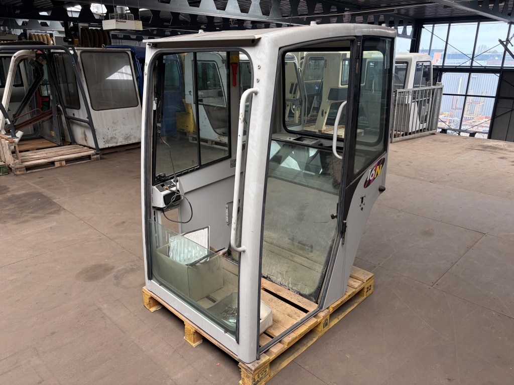 cabine ihi n serie te koop bij Jaap Verboon
