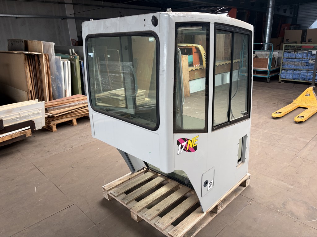 cabine ihi n serie te koop bij Jaap Verboon