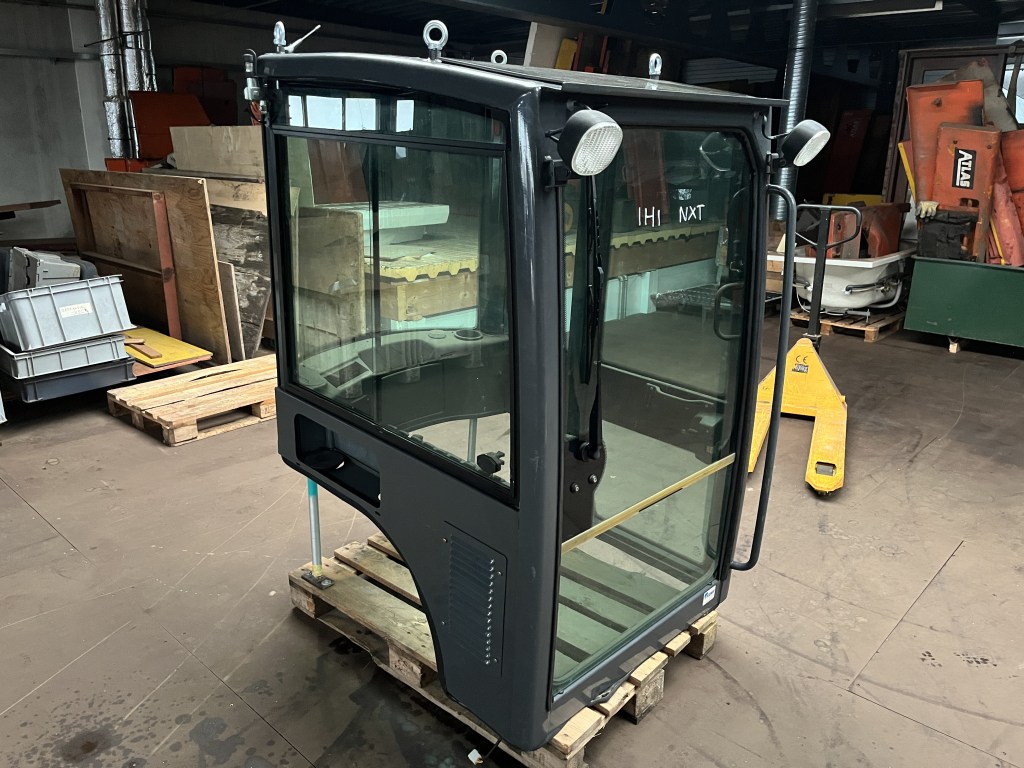 cabine ihi nxt te koop bij Jaap Verboon