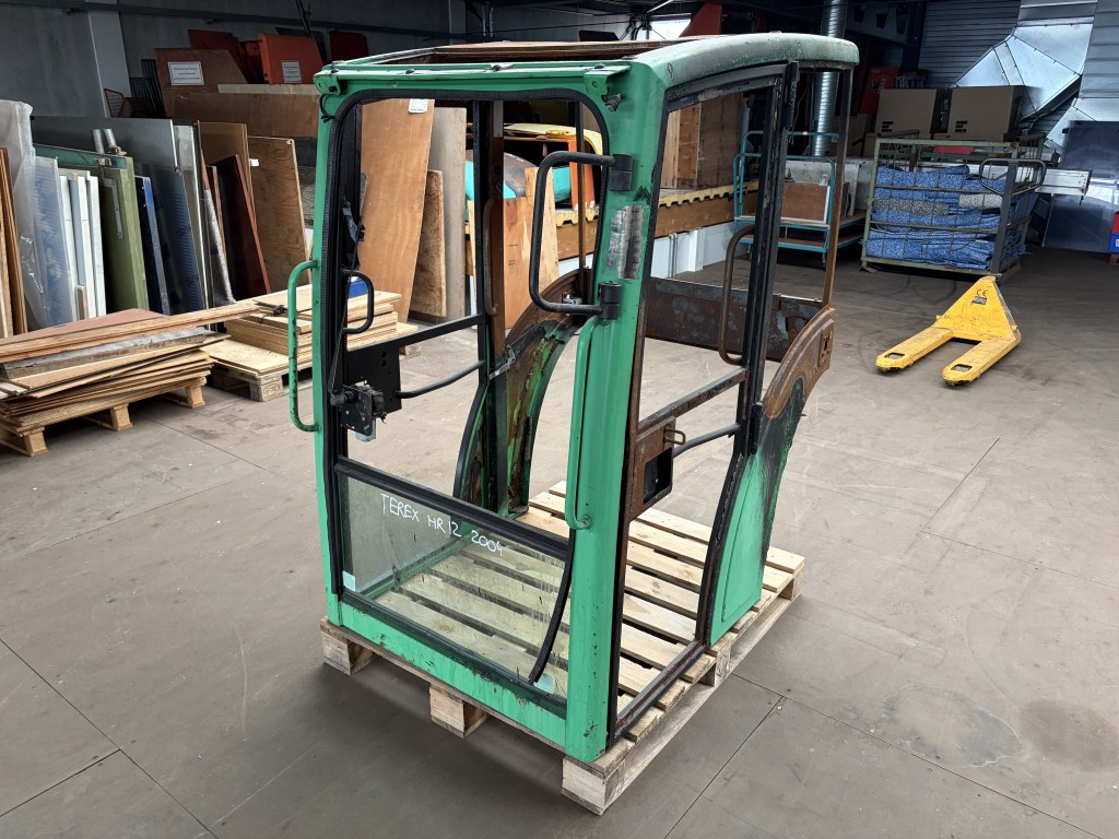cabine terec hr12 2004 te koop bij Jaap Verboon