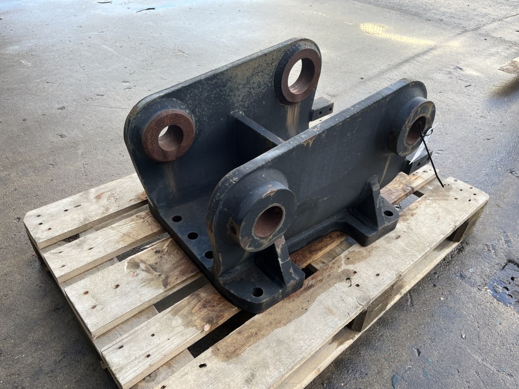 caterpillar adapter plaat skp te koop bij Jaap Verboon