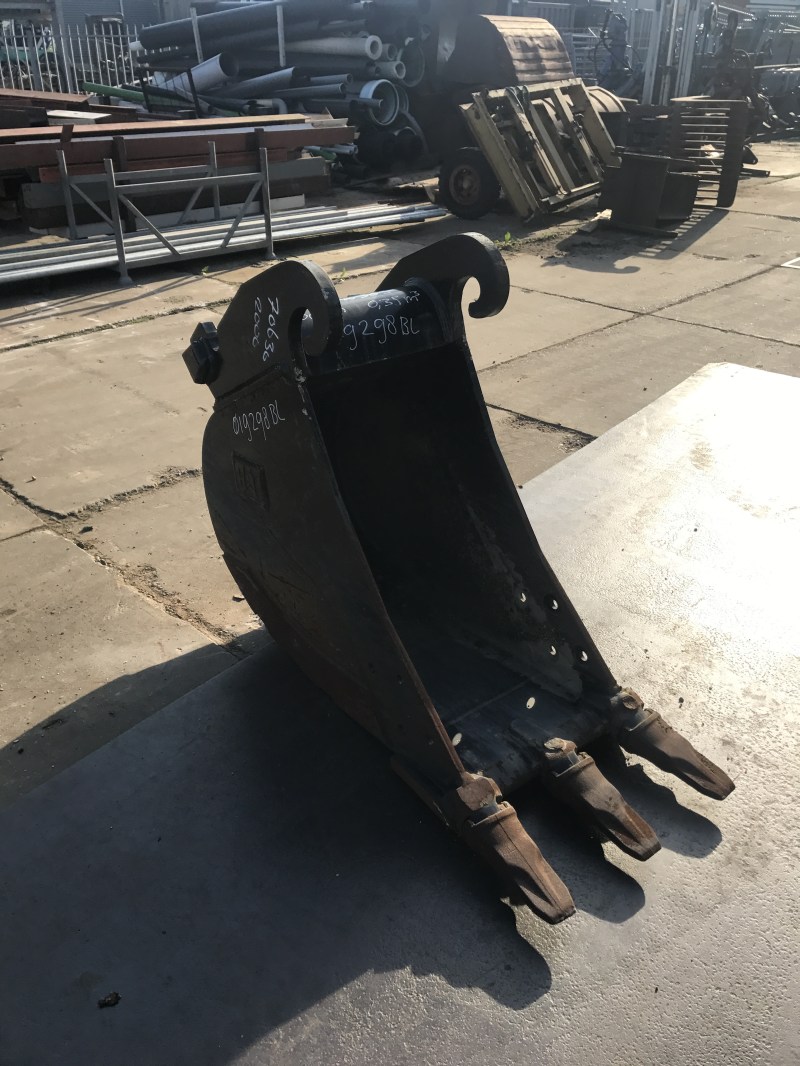 caterpillar smalle tandenbak33 te koop bij Jaap Verboon