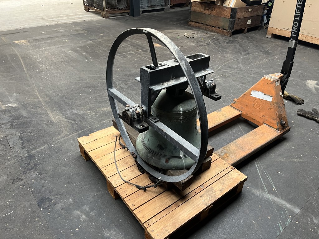 church bell 150kg te koop bij Jaap Verboon