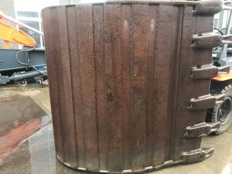 dieplepelbak 3200L te koop bij Jaap Verboon