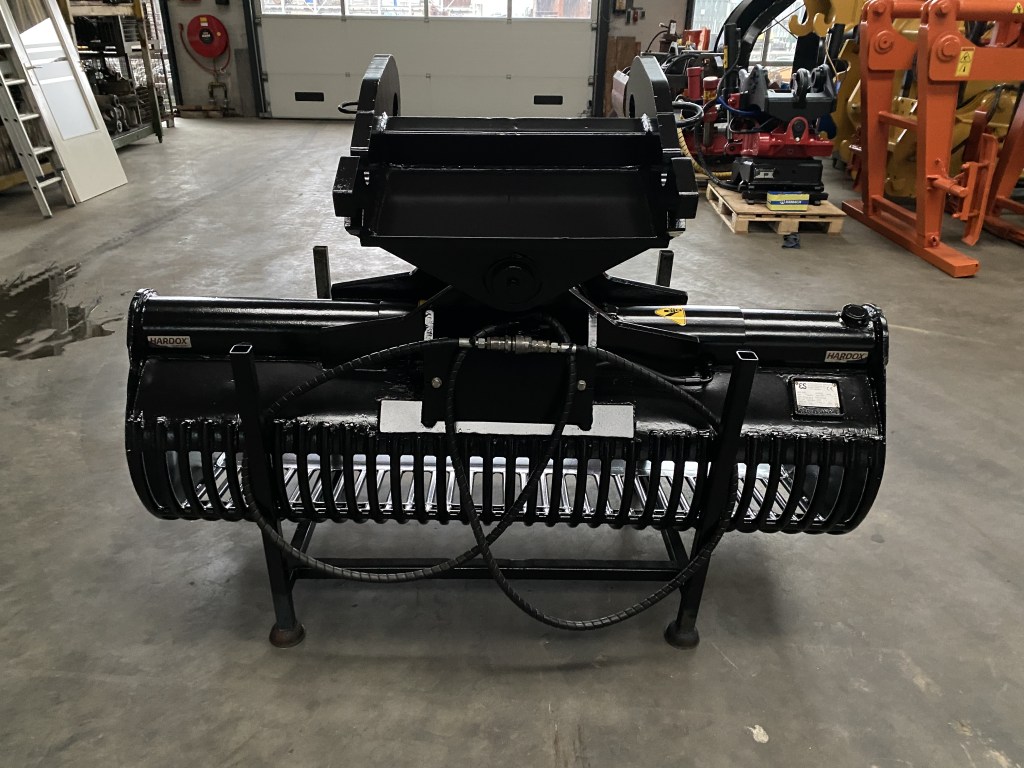 eurosteel kantel puinriek te koop bij Jaap Verboon