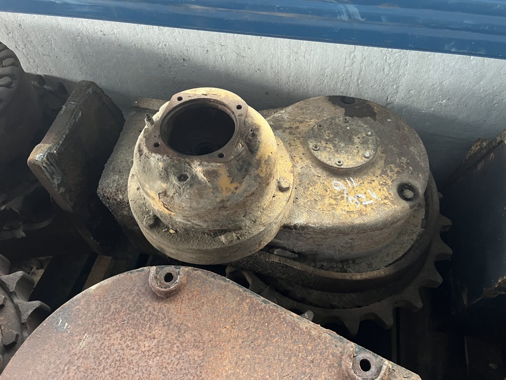 final drive liebherr te koop bij Jaap Verboon