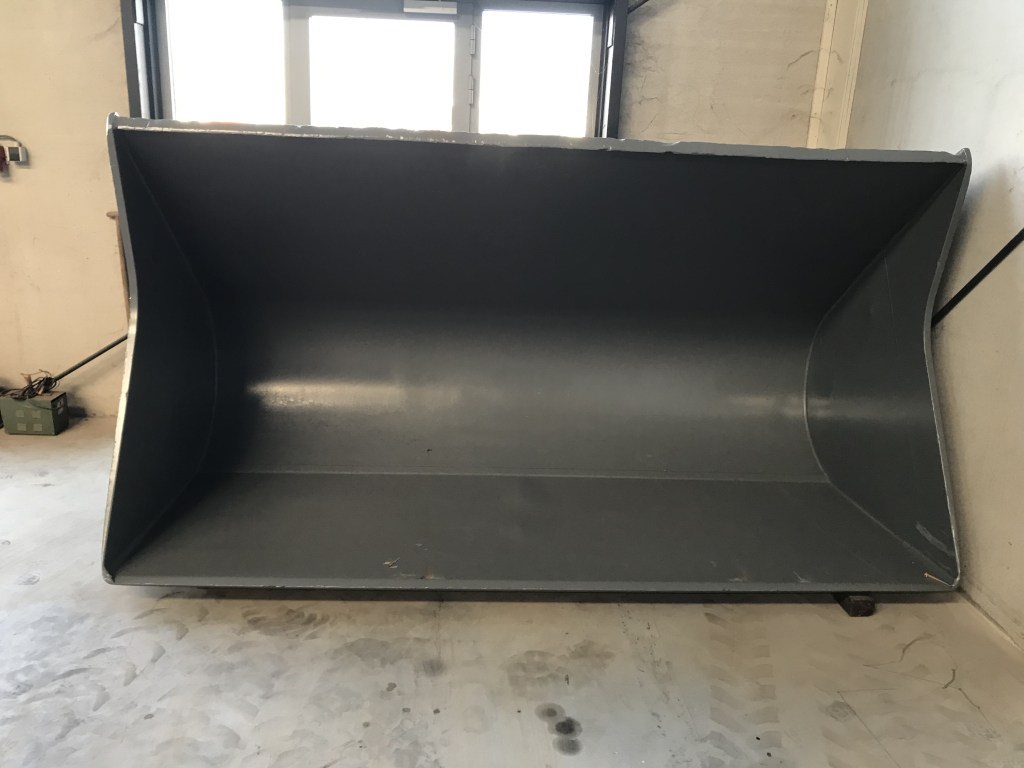 grote shovelbak te koop bij Jaap Verboon