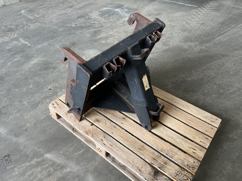 hefmast Volvo te koop bij Jaap Verboon