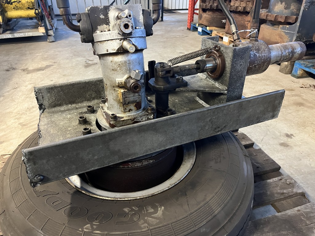 hydraulisch aangedreven naaf te koop bij Jaap Verboon