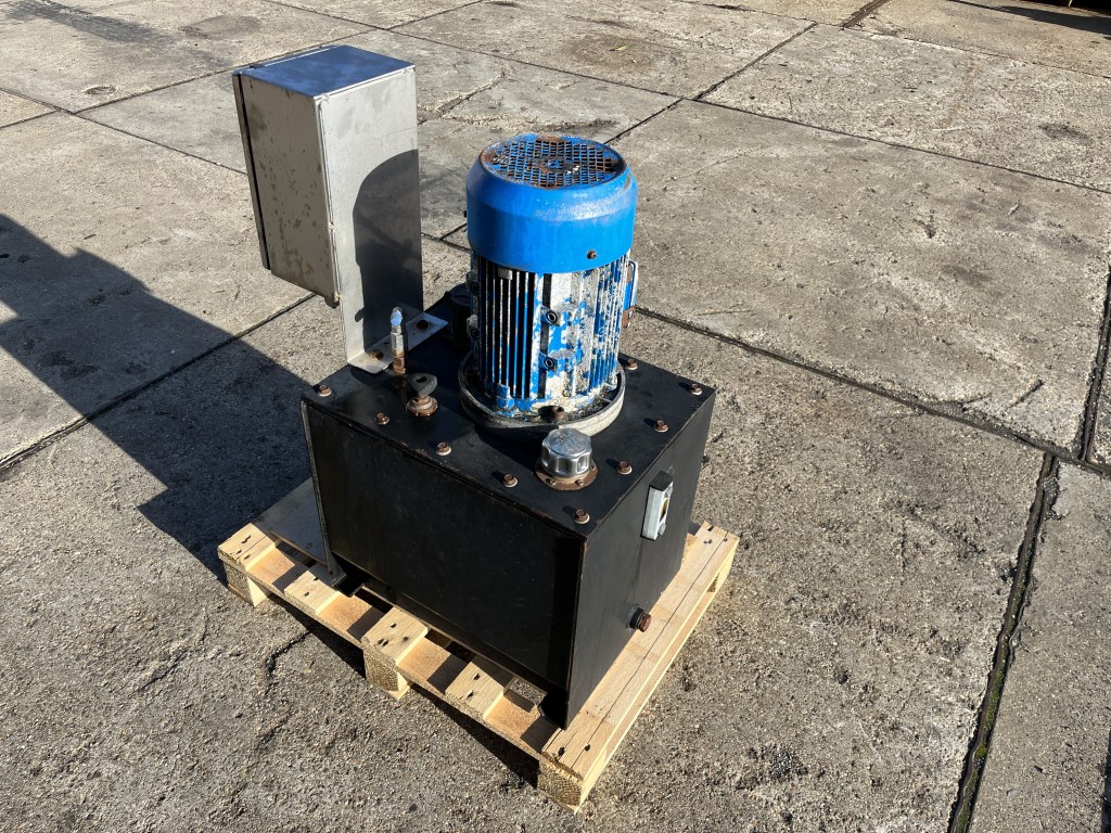 hydro unit 380v te koop bij Jaap Verboon