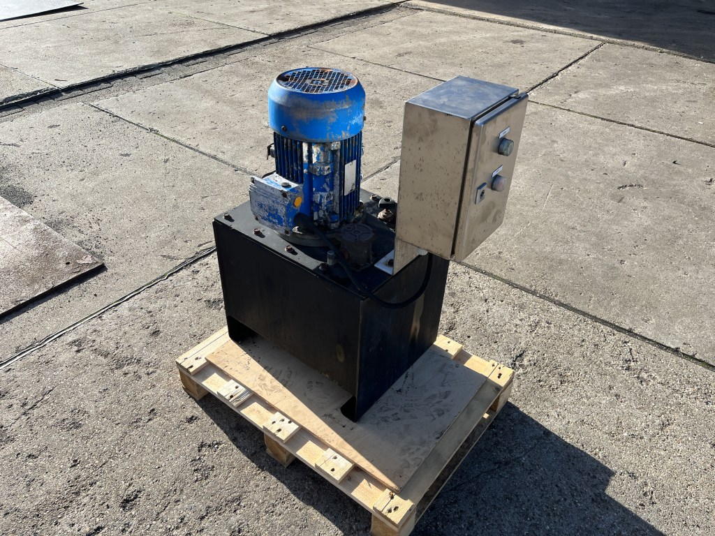 hydro unit 380v te koop bij Jaap Verboon