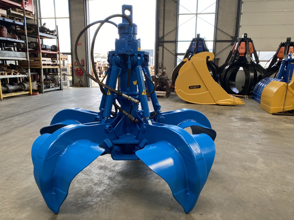 j&b 1,1m3 te koop bij Jaap Verboon